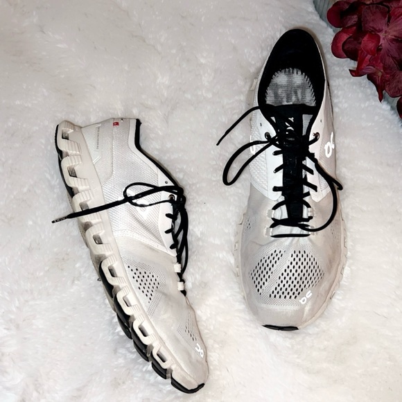 ON CLOUD Men’s X Trainers in White - Picture 3 of 10